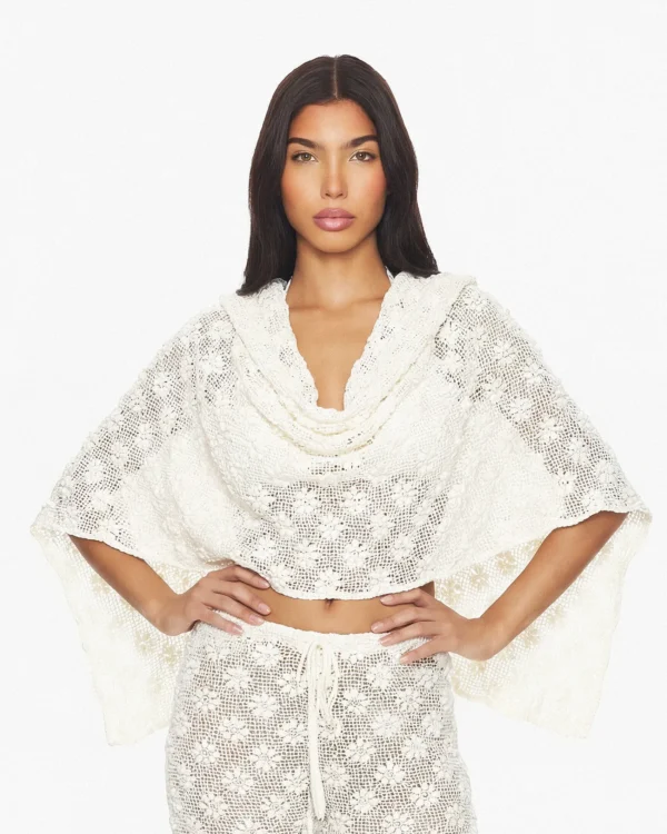 Blusa Hari tipo capa abierta multiusos en spandex. Diseño ligero y elegante, ideal para looks en Colombia, Venezuela e Isla Margarita.