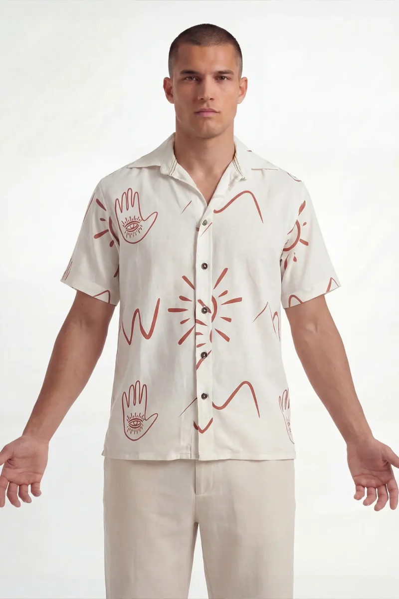 Camisa Nirvana masculina manga corta en chalis estampado con abotonadura en coco. Estilo fresco para Colombia, Venezuela e Isla Margarita.