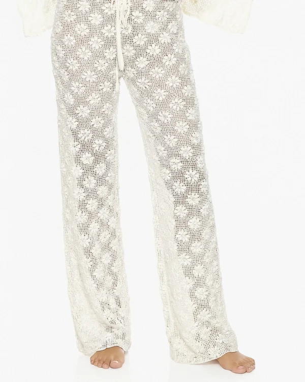 Pantalón Kanna descaderado con bota ancha y cordón en pretina. Diseño moderno, ideal para looks elegantes en Colombia, Venezuela e Isla Margarita.