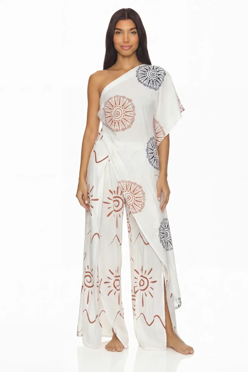 Set Lotus blusón asimétrico y pantalón bota extra ancha