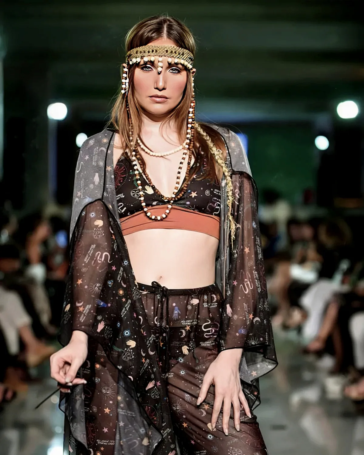 Ropa minimalista premium con diseño atemporal que expresa la esencia de Ananda. Prendas versátiles, elegantes y pensadas para perdurar.