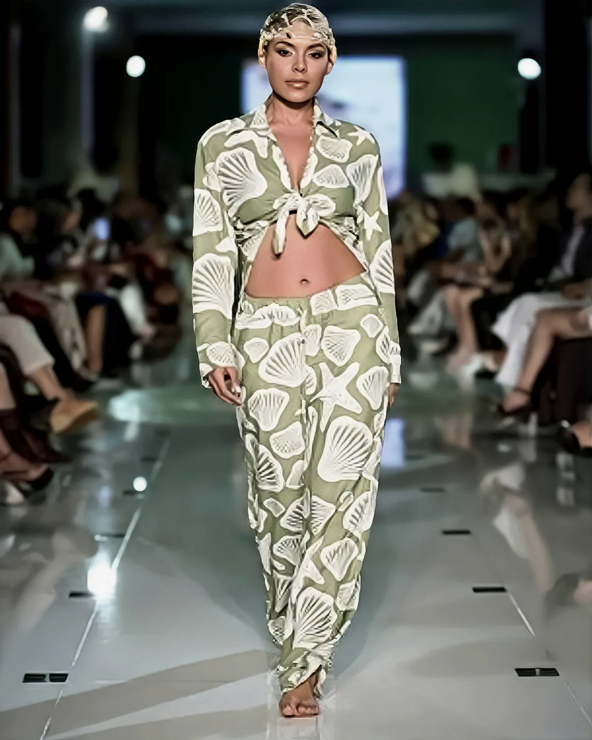 Conjuntos femeninos elegantes inspirados en el Caribe